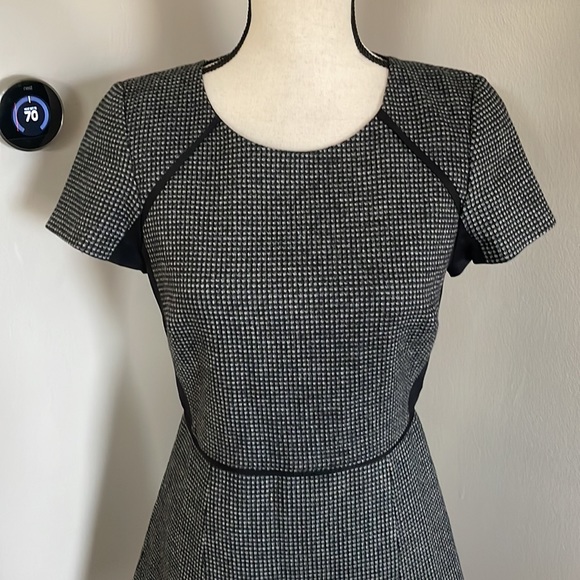 J. CREW wool dress perfect - Picture 2 of 10